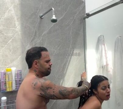 Joha Giraldo Gets Pounded By Her Boyfriend In The Bathroom