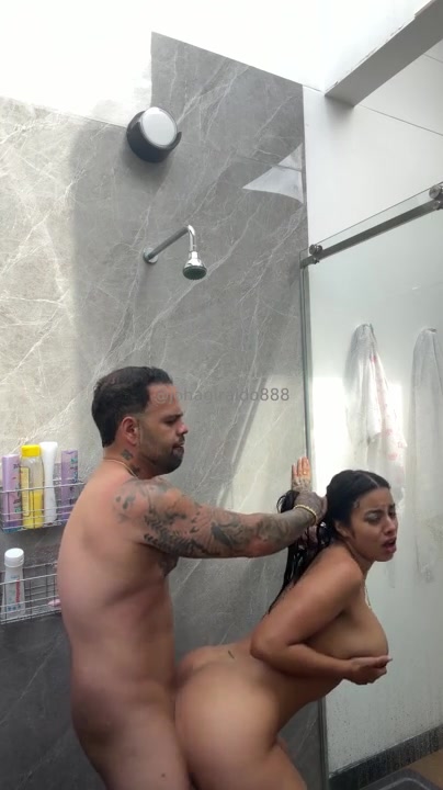 Joha Giraldo Gets Pounded By Her Boyfriend In The Bathroom