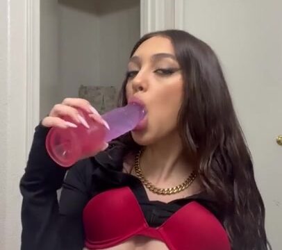 Senya Harin Masturbated Naked Using A Dildo In The Bathroom