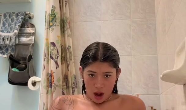 Kaleismyworld Masturbated Naked With Sex Toys In The Bathroom