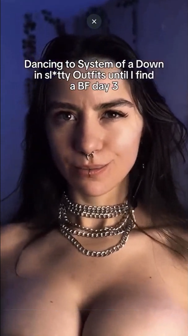 Soundsandguitars Undresses To Shows Off Her Big Boobs